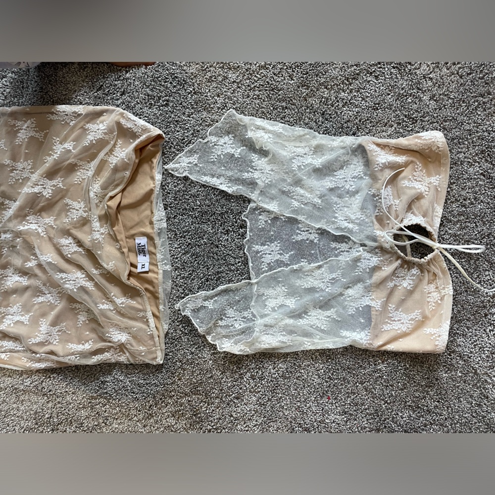 Tiger Mist lace and nude 2 Piece Set!